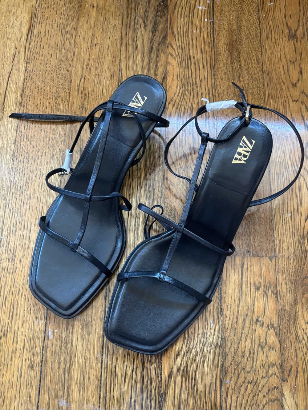 Zara Black Strappy Kitten Heel Sandal Size 38